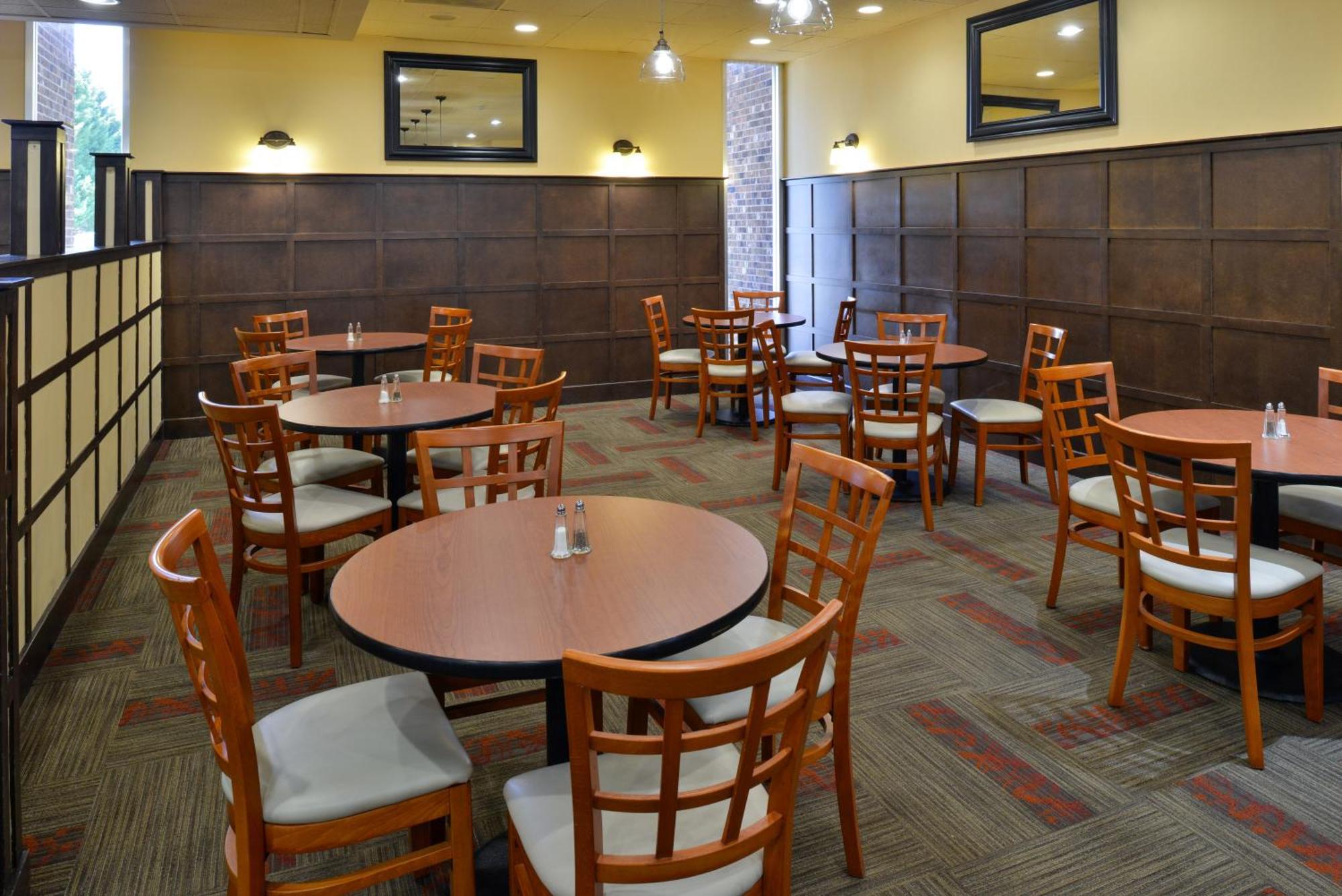 Hawthorne Inn & Conference Center Winston-Salem Esterno foto